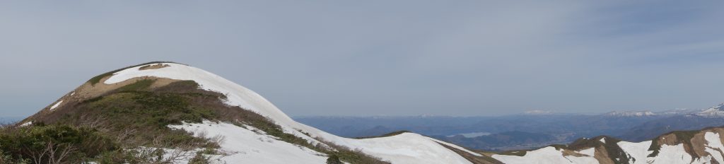 羽後朝日岳